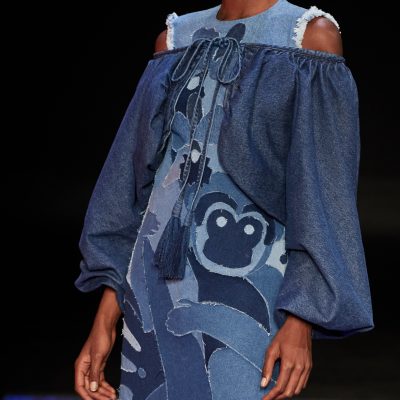 Gabriella Rodrigues vence concurso Inova Denim e ganha máquina de costura Sansei