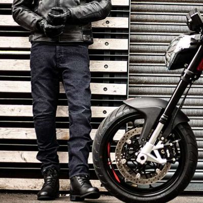 Jeans e jaquetas usam tecnologia mais forte que o aço para proteger motociclistas