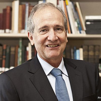 Brasil pode vencer os desafios do trabalho informal, produtividade e reindustrialização