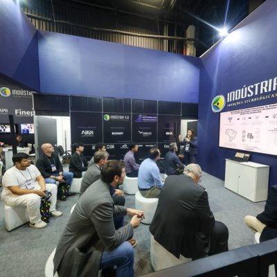 Demonstrador da Indústria 4.0 apresenta a jornada da transformação tecnológica na EXPOMAFE 2025