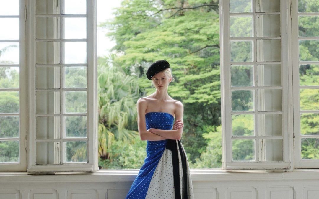 CRIS BARROS amplia seu legado com novo lançamento da linha MINI, unindo moda e impacto social