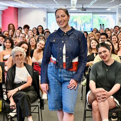 Estilista Karoline Vitto participa de roda de conversa com alunos do Senac RJ na Cápsula