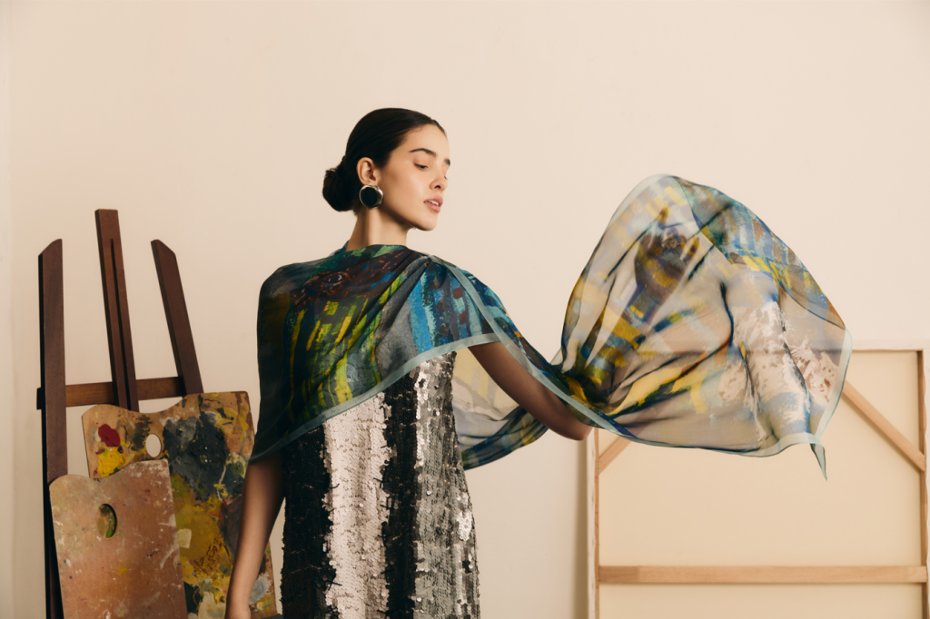 PORTINARI BY SCARF ME  A coleção que transforma as obras do maior pintor  modernista brasileiro em lenços de seda e tecidos nobres