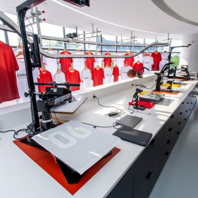 Avery Dennison demonstra na Febratex 2026 como o RFID conecta toda a cadeia da indústria têxtil